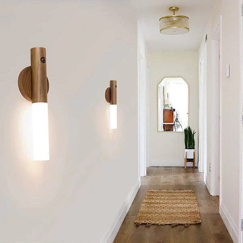 Lampada da parete ricaricabile con sensore